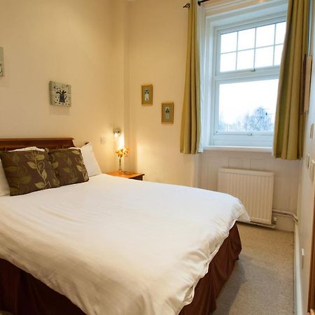 The Walnut Tree Inn Blisworth Экстерьер фото