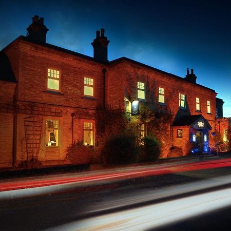 The Walnut Tree Inn Blisworth Экстерьер фото