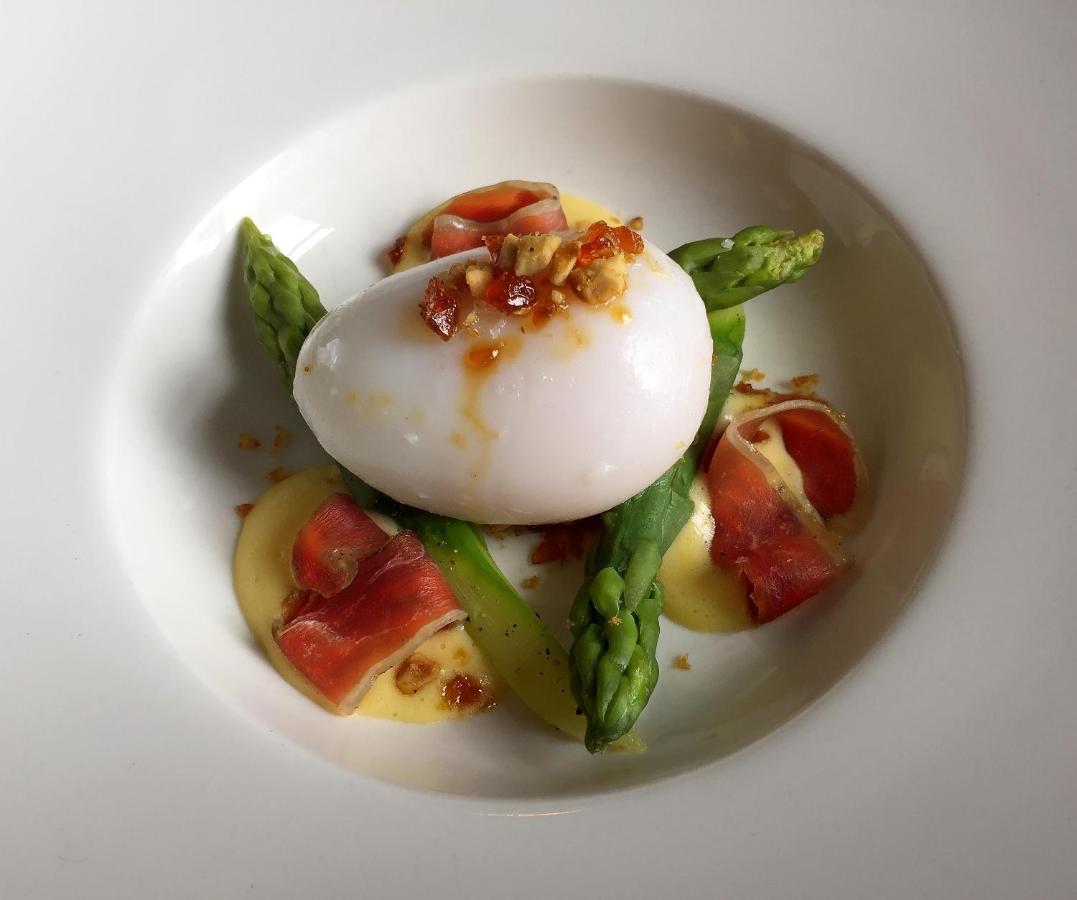 The Walnut Tree Inn Blisworth Экстерьер фото